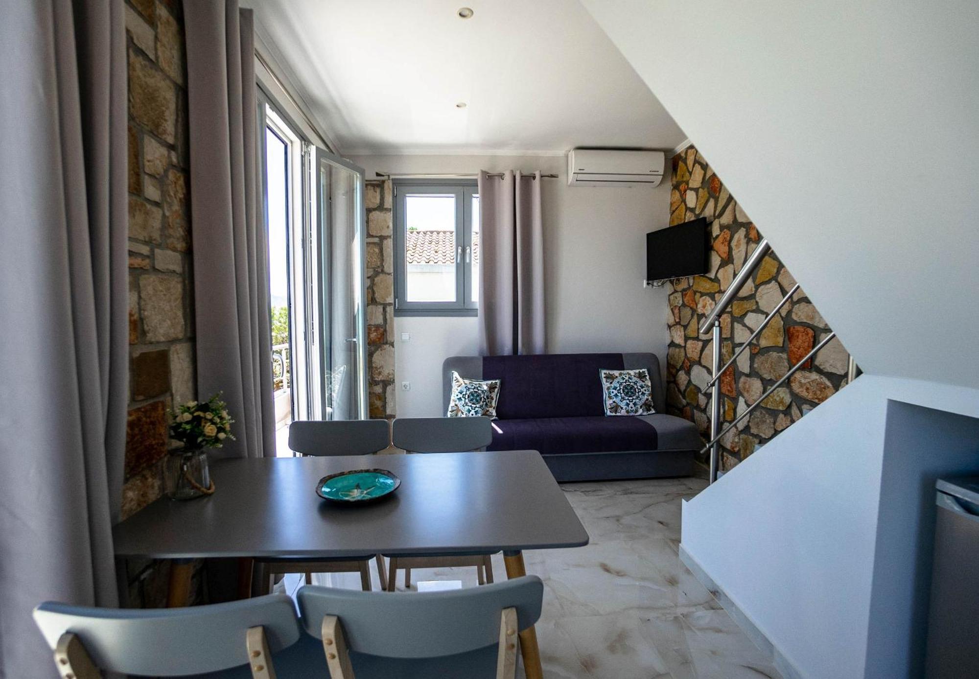 Golden Dolphin Studios&Apartments Alykes  Kamer foto
