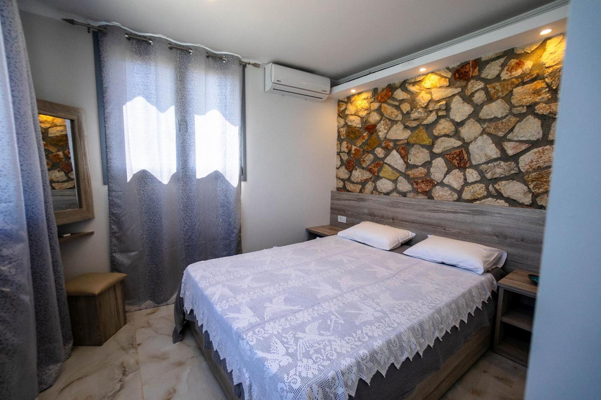 Golden Dolphin Studios&Apartments Alykes  Kamer foto